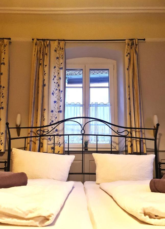 Gaestehaus Zum Weinbauer Rhodt unter Rietburg Zewnętrze zdjęcie